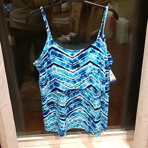 Women's new bathing suit top. Size 16